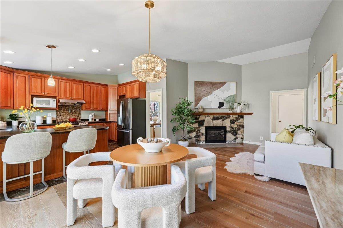 Detail Gallery Image 33 of 64 For 917 Laguna Cir, Foster City,  CA 94404 - 4 Beds | 2 Baths