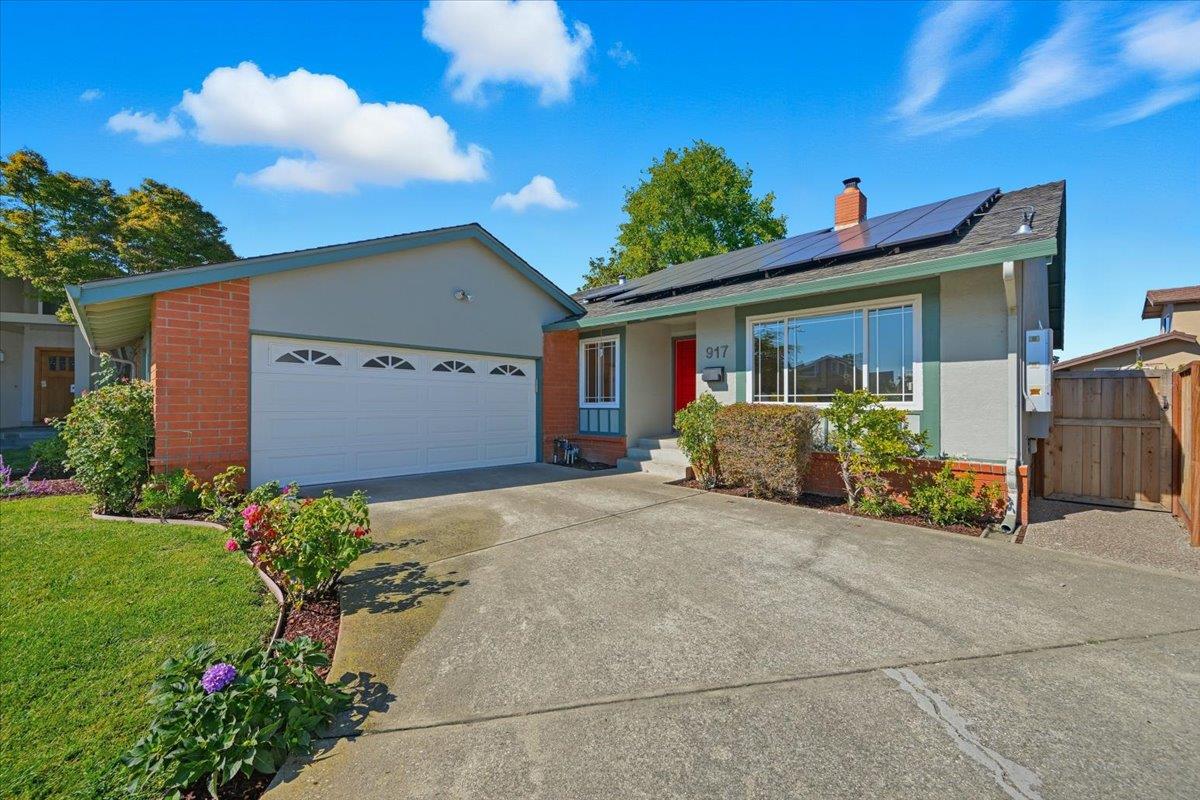 Detail Gallery Image 5 of 64 For 917 Laguna Cir, Foster City,  CA 94404 - 4 Beds | 2 Baths