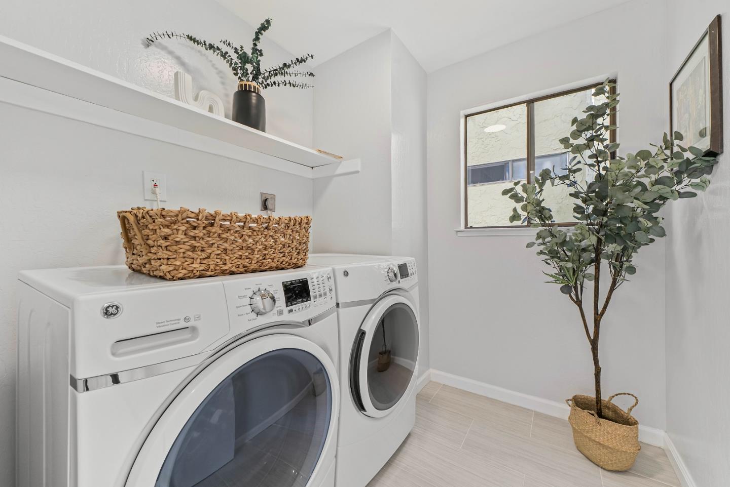 Detail Gallery Image 24 of 45 For 2264 Shelley Ave, San Jose,  CA 95124 - 3 Beds | 2/1 Baths