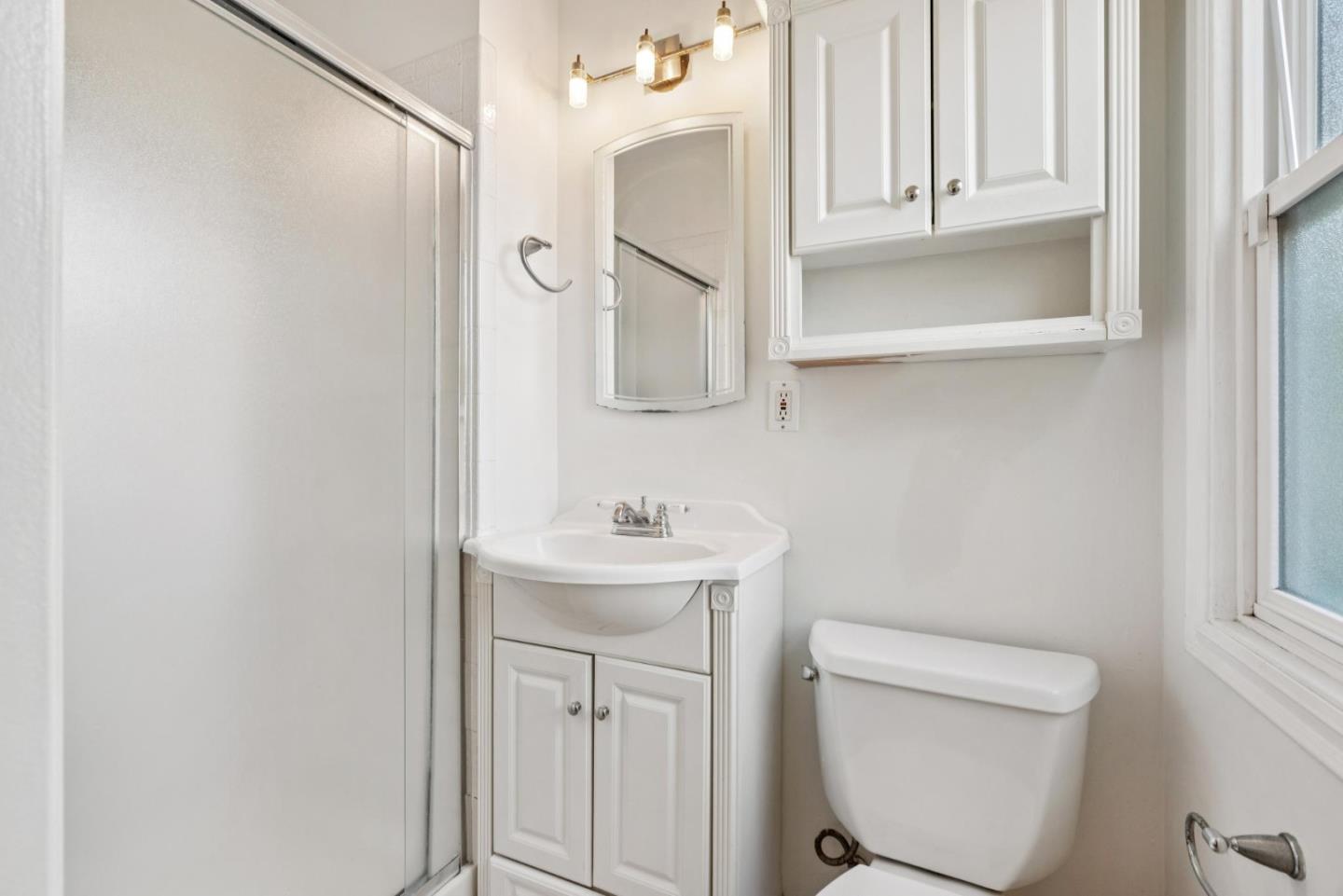 Detail Gallery Image 12 of 21 For 3107 Windsor Pl, Concord,  CA 94518 - 3 Beds | 2 Baths