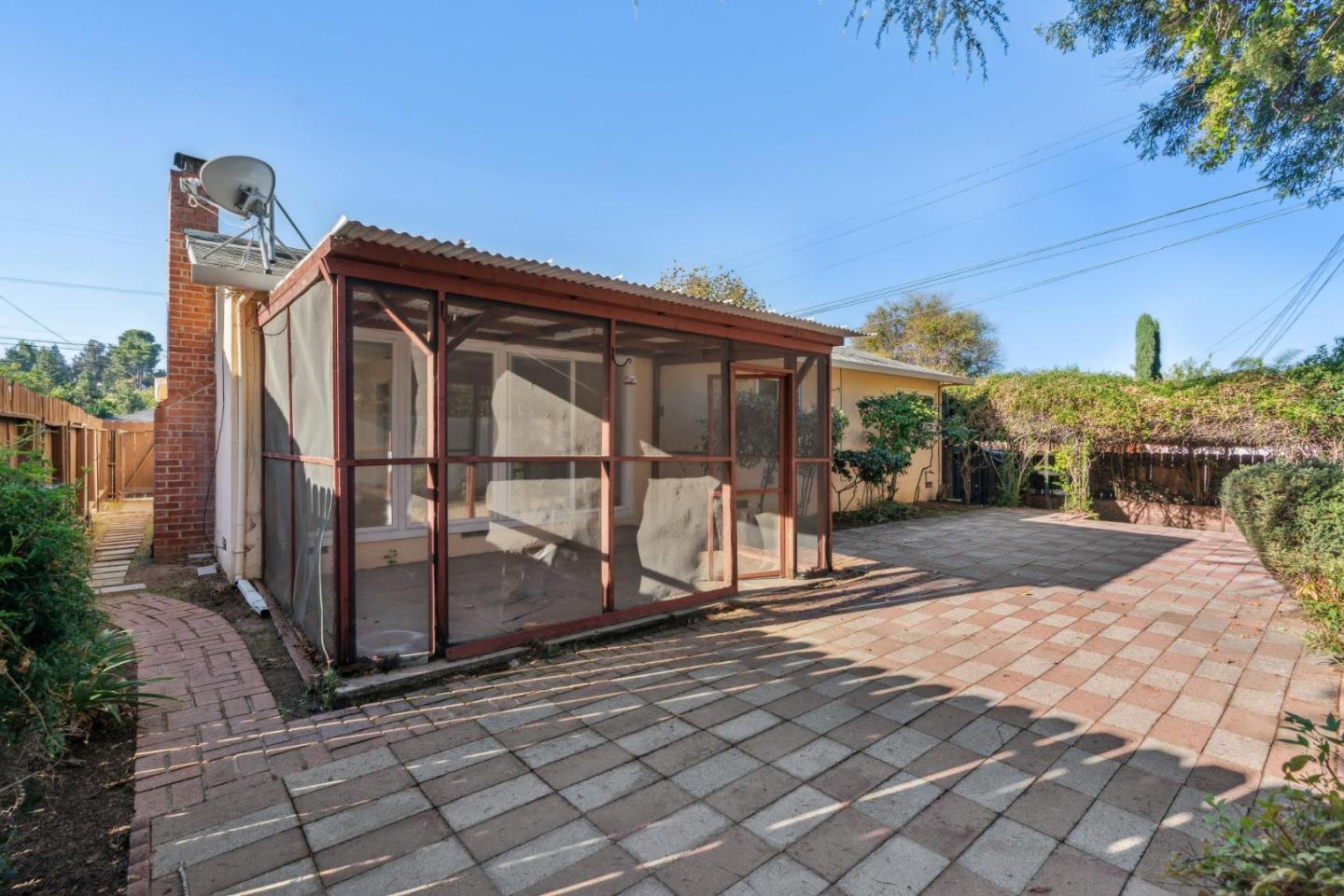 Detail Gallery Image 17 of 21 For 3107 Windsor Pl, Concord,  CA 94518 - 3 Beds | 2 Baths