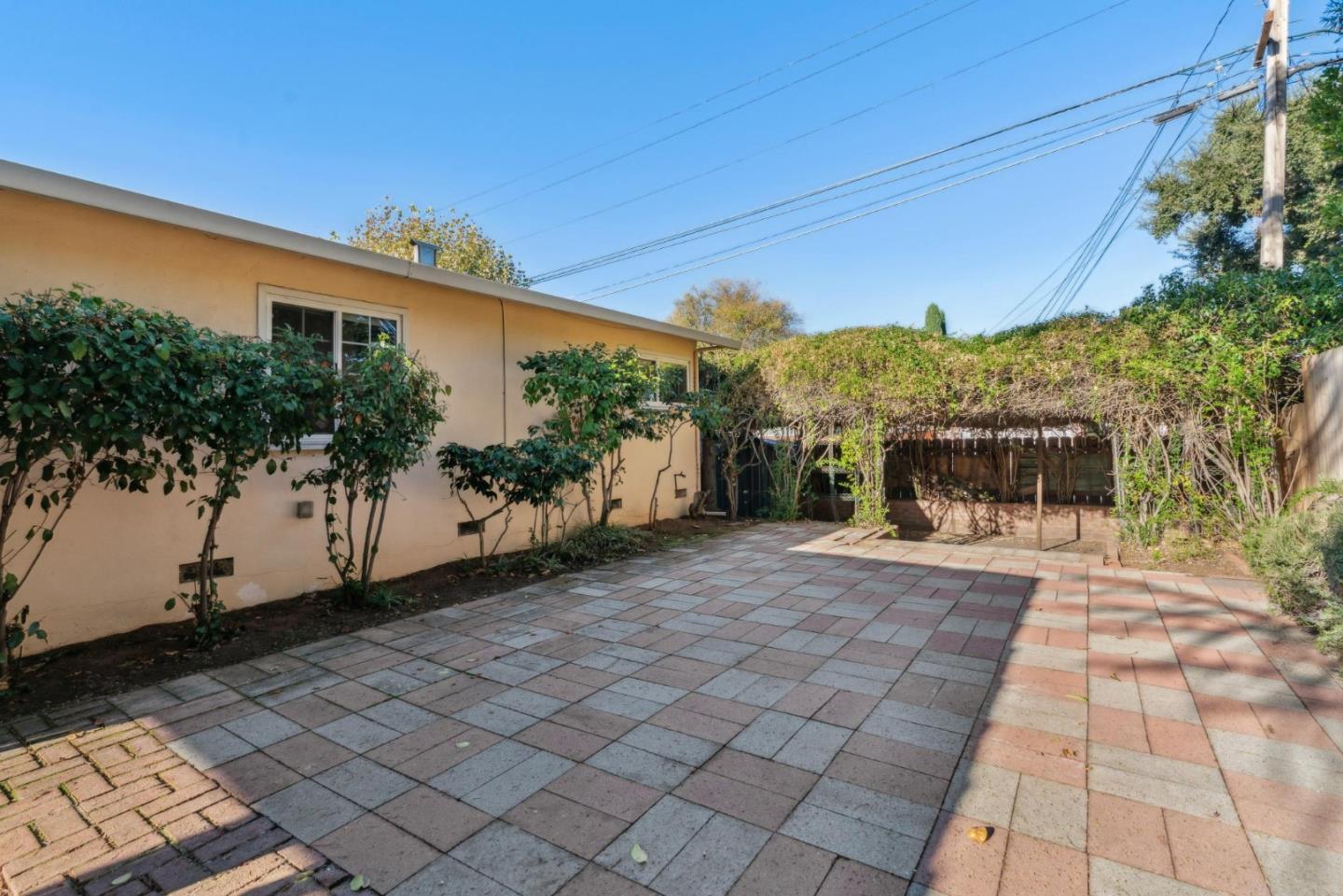 Detail Gallery Image 18 of 21 For 3107 Windsor Pl, Concord,  CA 94518 - 3 Beds | 2 Baths