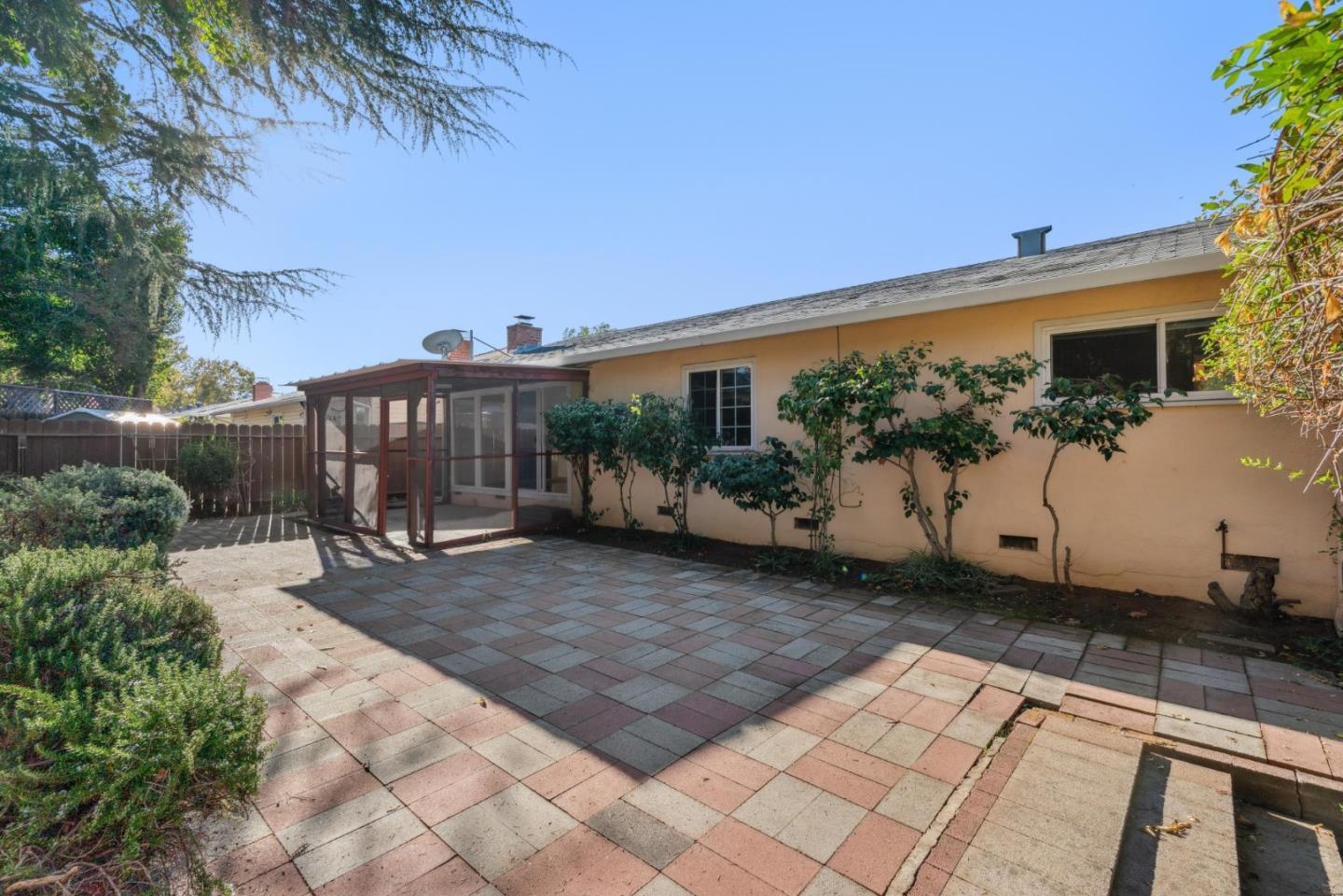 Detail Gallery Image 20 of 21 For 3107 Windsor Pl, Concord,  CA 94518 - 3 Beds | 2 Baths