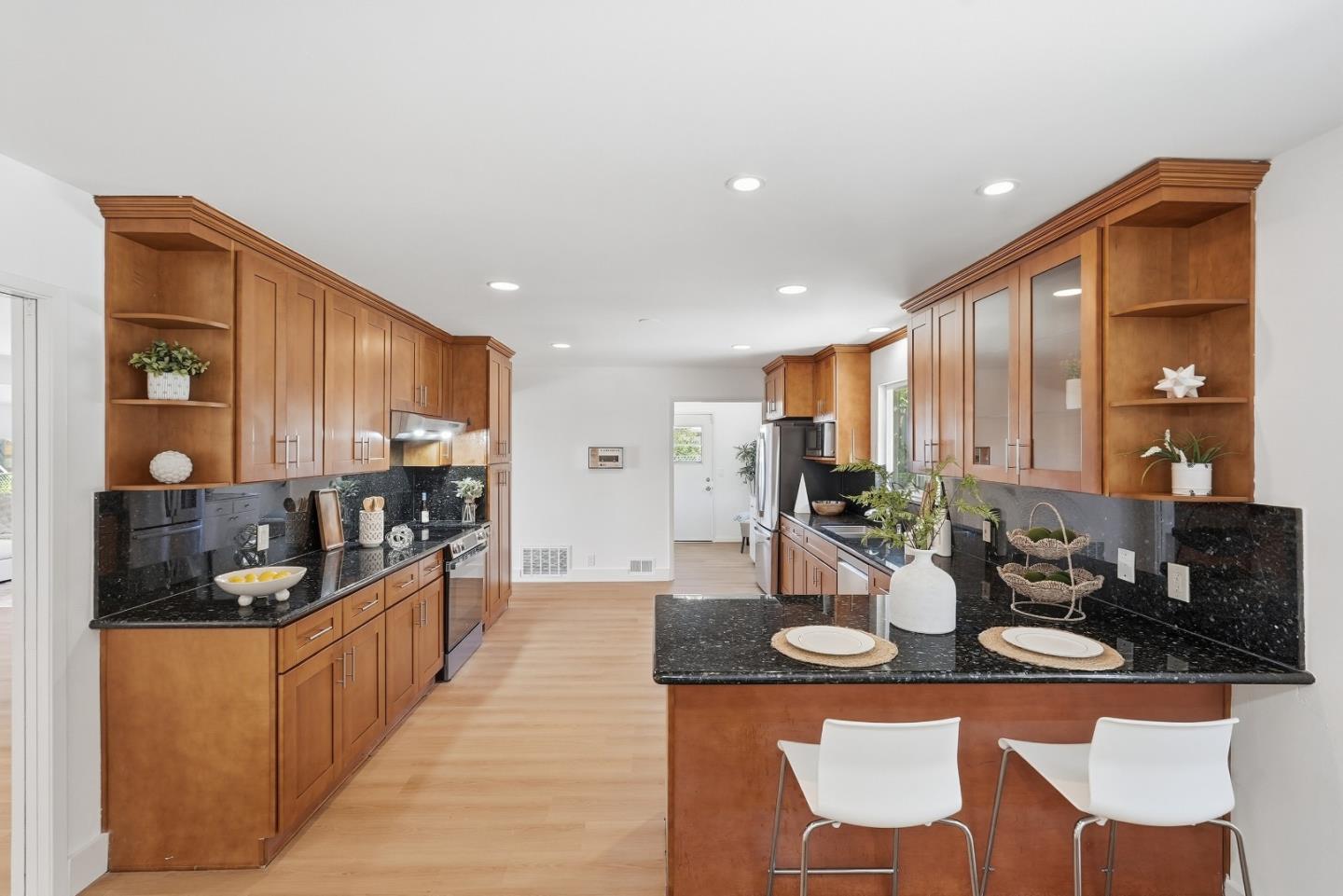 Detail Gallery Image 15 of 55 For 15821 Rica Vista Way, San Jose,  CA 95127 - 5 Beds | 4/1 Baths