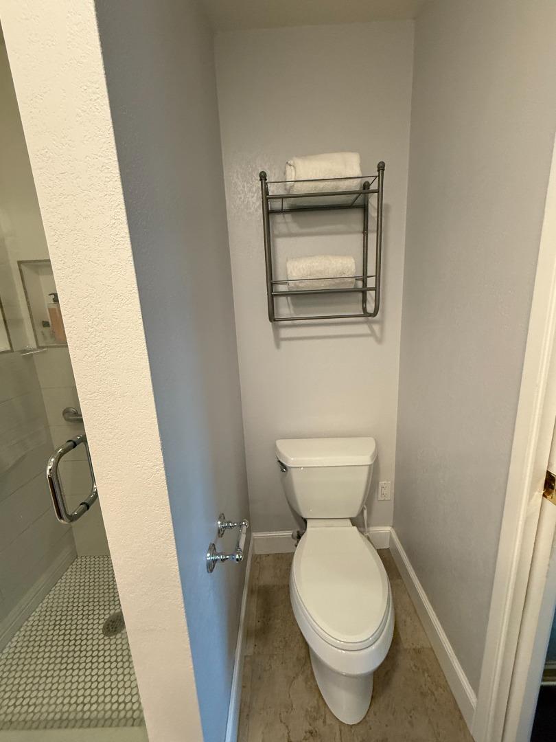 Detail Gallery Image 10 of 34 For 1031 Cherry Ave #20,  San Bruno,  CA 94066 - 2 Beds | 2 Baths