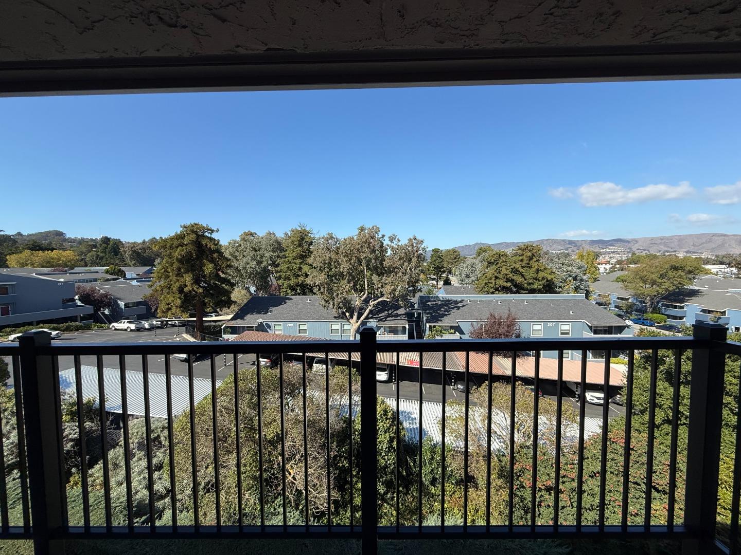 Detail Gallery Image 5 of 34 For 1031 Cherry Ave #20,  San Bruno,  CA 94066 - 2 Beds | 2 Baths