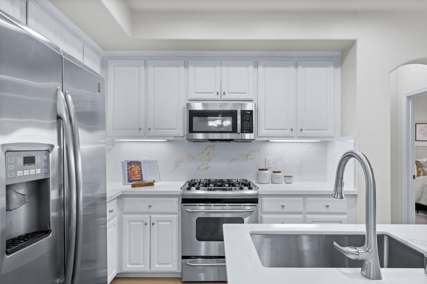 Detail Gallery Image 15 of 51 For 1837 Camino Leonor, San Jose,  CA 95131 - 2 Beds | 2 Baths