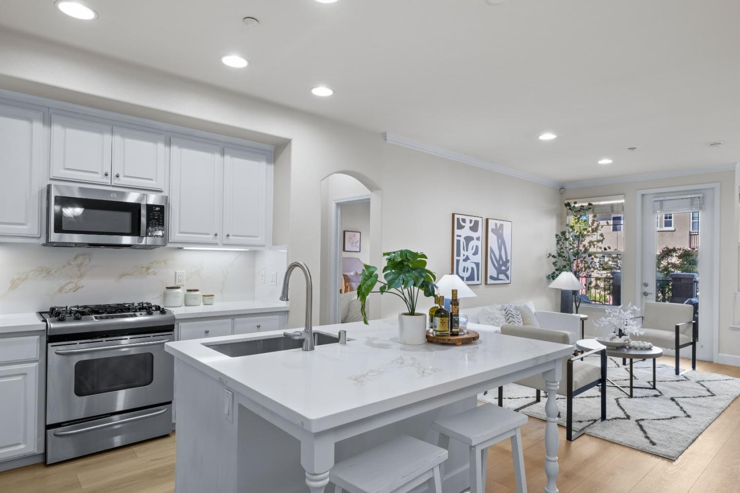 Detail Gallery Image 17 of 51 For 1837 Camino Leonor, San Jose,  CA 95131 - 2 Beds | 2 Baths