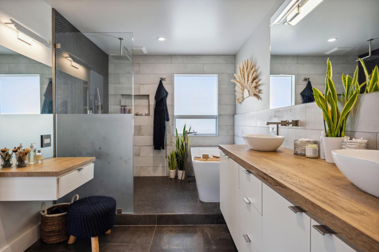 Detail Gallery Image 20 of 45 For 112 Eucalyptus Ave, Santa Cruz,  CA 95060 - 3 Beds | 2/1 Baths