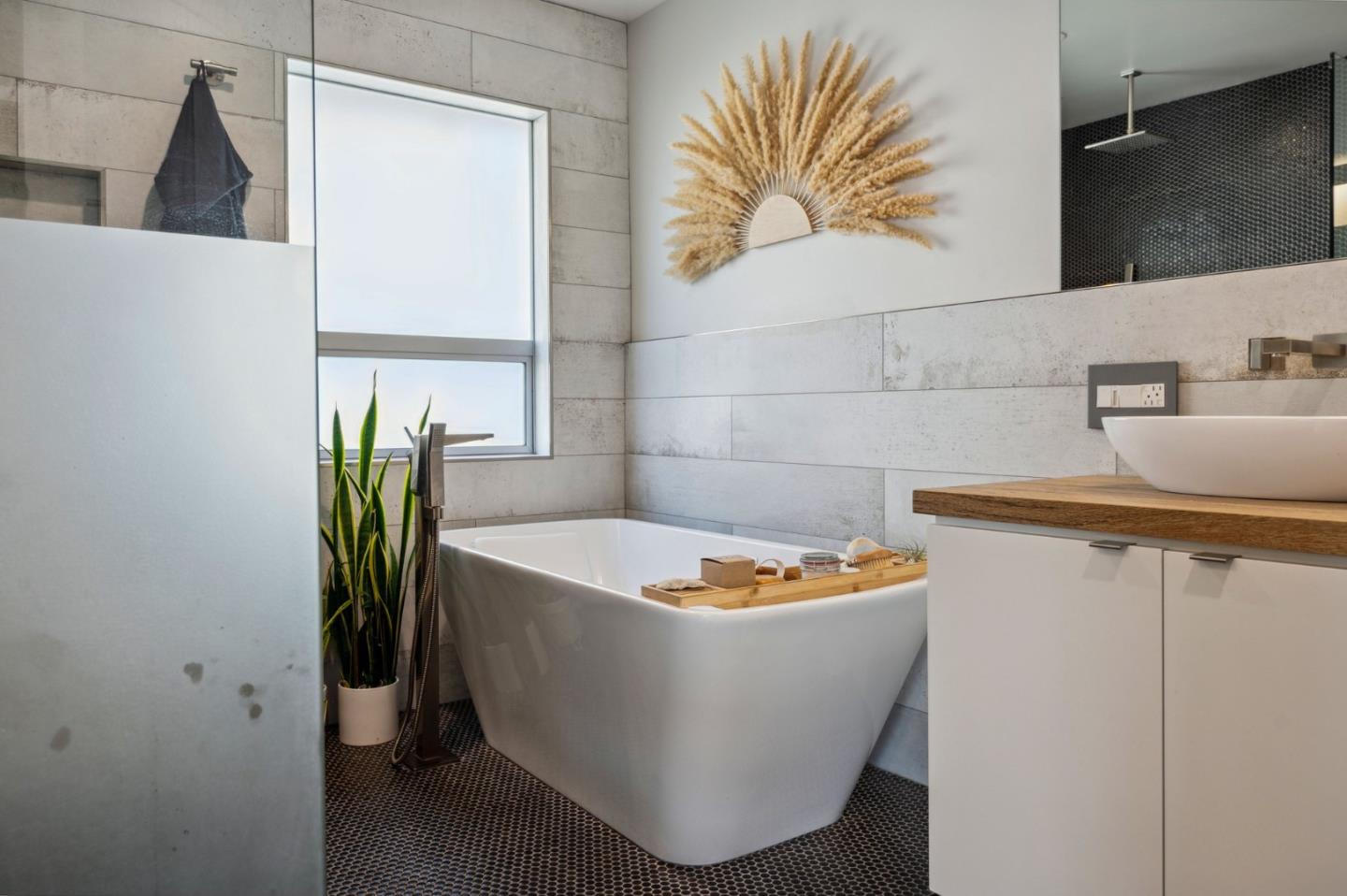 Detail Gallery Image 21 of 45 For 112 Eucalyptus Ave, Santa Cruz,  CA 95060 - 3 Beds | 2/1 Baths