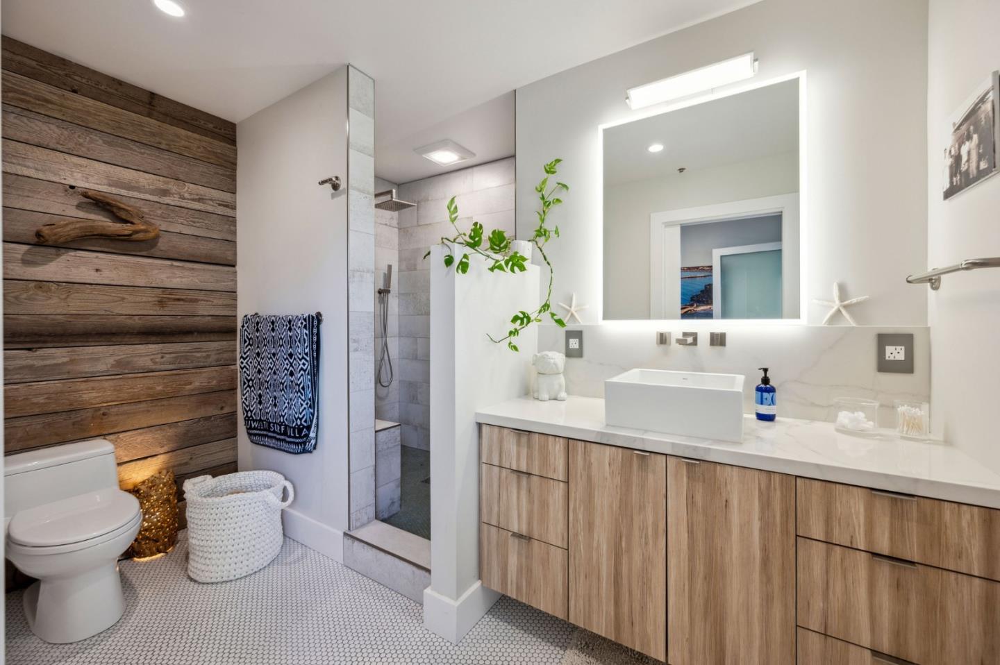 Detail Gallery Image 30 of 45 For 112 Eucalyptus Ave, Santa Cruz,  CA 95060 - 3 Beds | 2/1 Baths