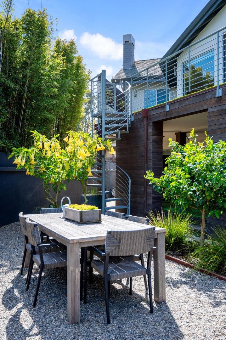 Detail Gallery Image 35 of 45 For 112 Eucalyptus Ave, Santa Cruz,  CA 95060 - 3 Beds | 2/1 Baths