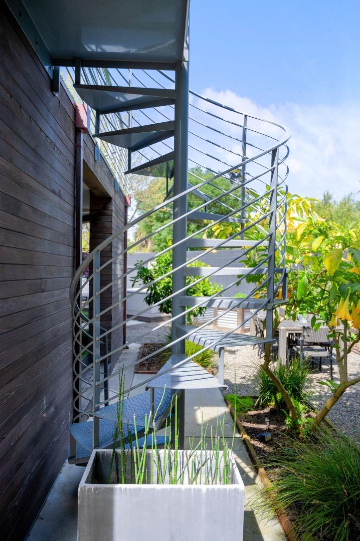 Detail Gallery Image 36 of 45 For 112 Eucalyptus Ave, Santa Cruz,  CA 95060 - 3 Beds | 2/1 Baths