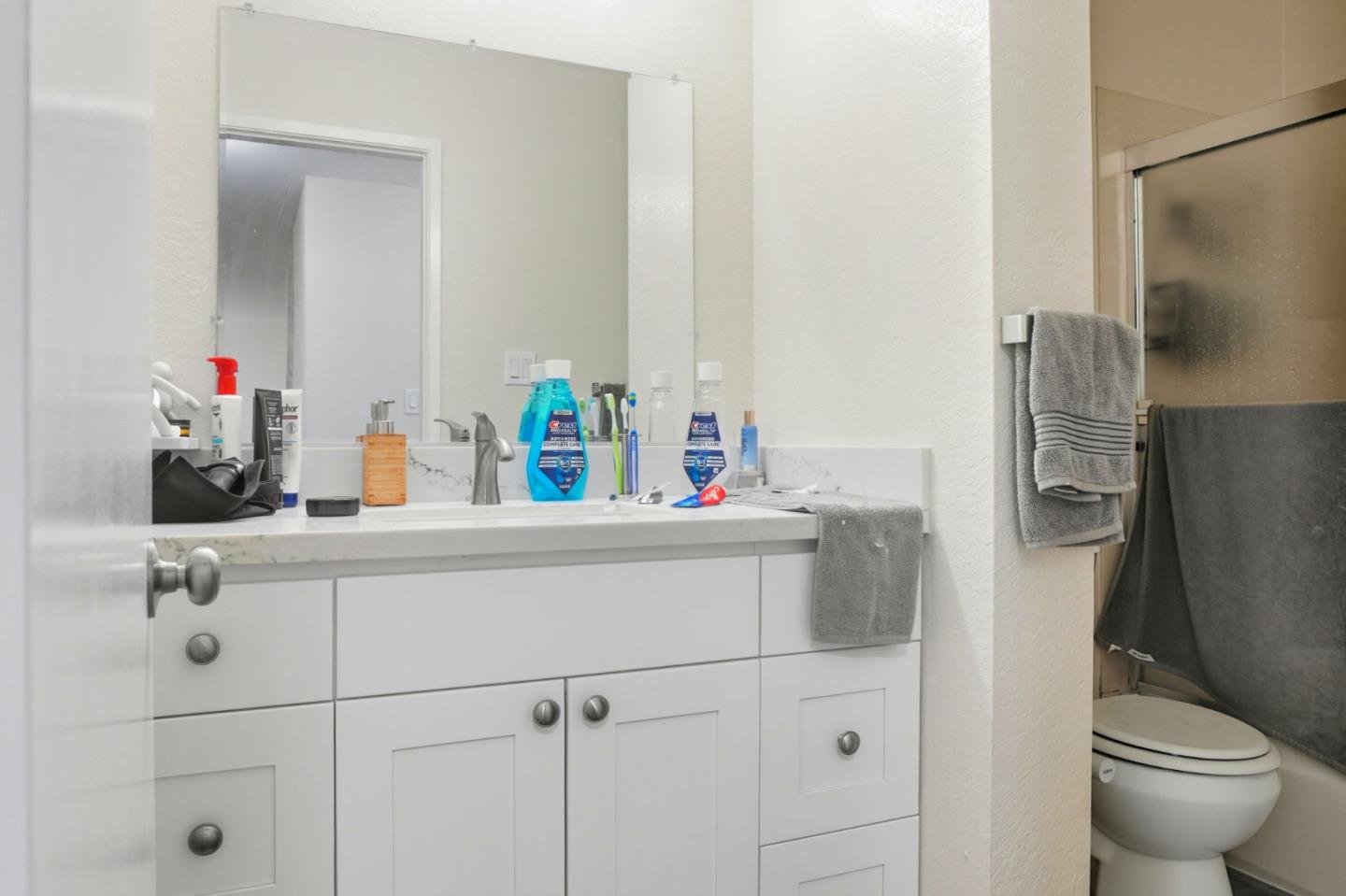 Detail Gallery Image 10 of 13 For 508 El Camino Real, Burlingame,  CA 94010 - – Beds | – Baths