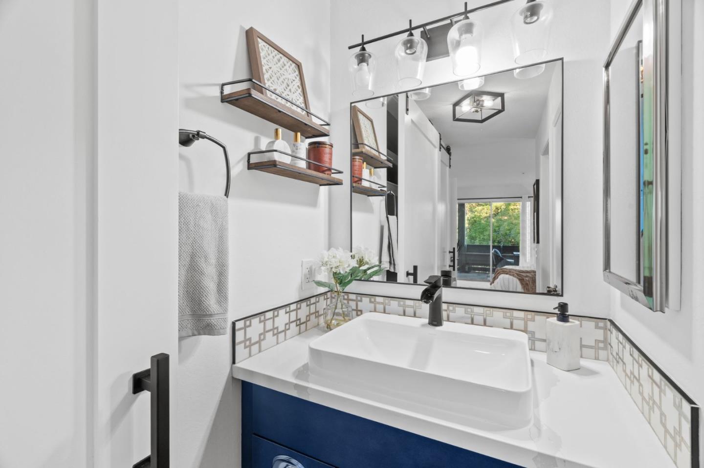 Detail Gallery Image 15 of 32 For 4000 Farm Hill Blvd #204,  Redwood City,  CA 94061 - 3 Beds | 2 Baths