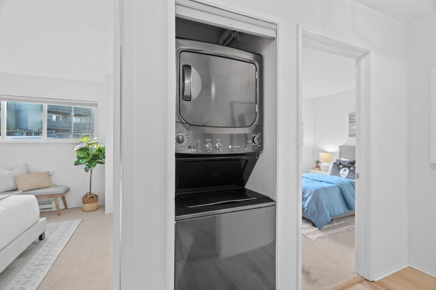 Detail Gallery Image 22 of 32 For 4000 Farm Hill Blvd #204,  Redwood City,  CA 94061 - 3 Beds | 2 Baths