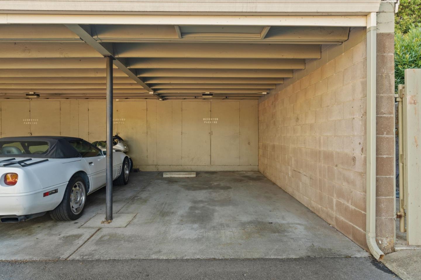 Detail Gallery Image 25 of 32 For 4000 Farm Hill Blvd #204,  Redwood City,  CA 94061 - 3 Beds | 2 Baths