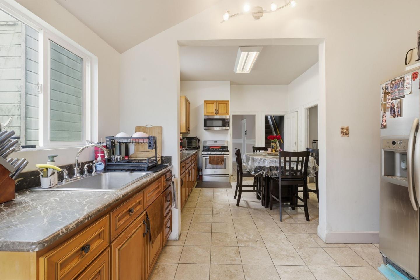 Detail Gallery Image 13 of 29 For 327 Brazil Ave, San Francisco,  CA 94112 - 1 Beds | 1 Baths