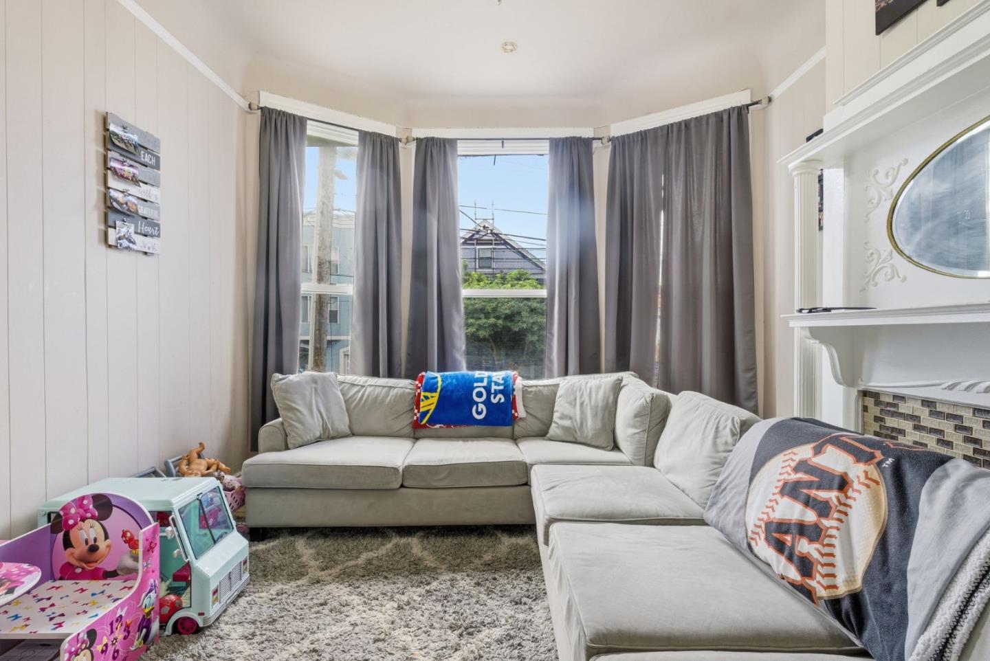 Detail Gallery Image 7 of 29 For 327 Brazil Ave, San Francisco,  CA 94112 - 1 Beds | 1 Baths