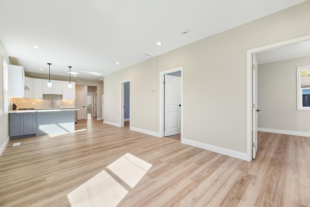 Detail Gallery Image 10 of 57 For 975 Prevost St, San Jose,  CA 95125 - 6 Beds | 5 Baths