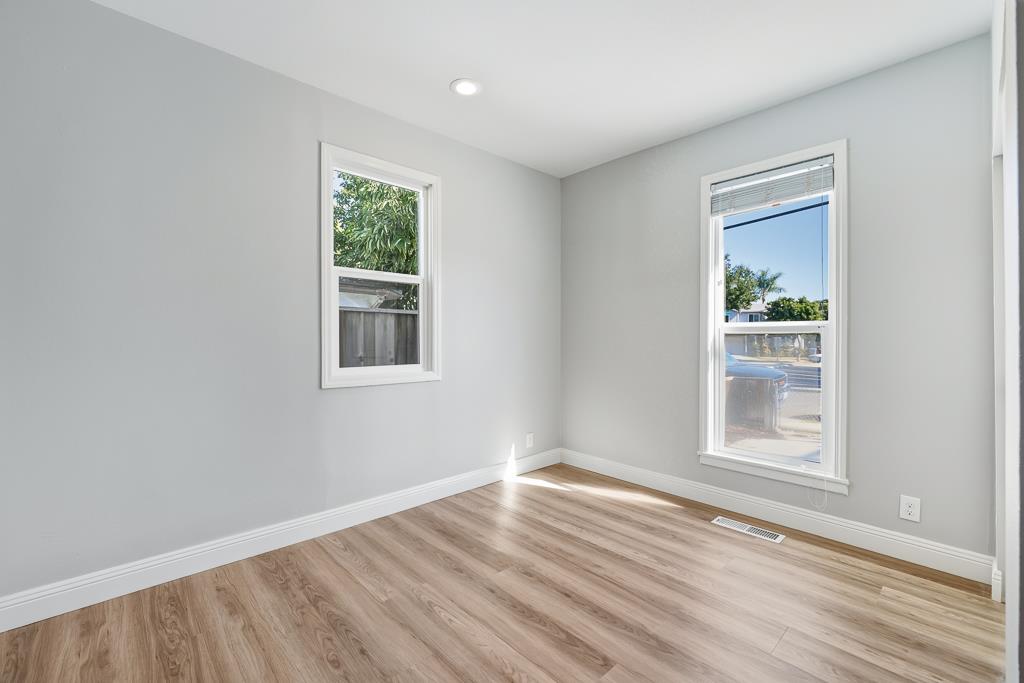 Detail Gallery Image 18 of 57 For 975 Prevost St, San Jose,  CA 95125 - 6 Beds | 5 Baths