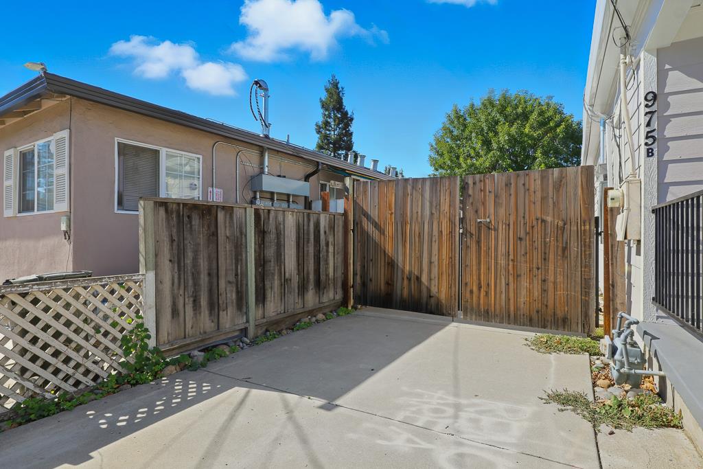 Detail Gallery Image 6 of 57 For 975 Prevost St, San Jose,  CA 95125 - 6 Beds | 5 Baths