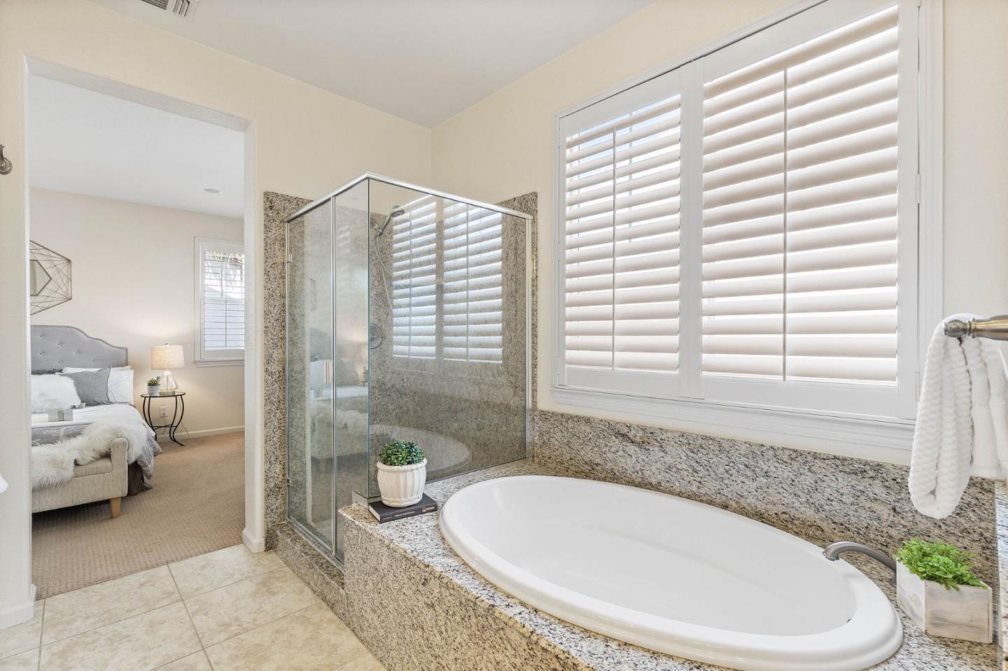 Detail Gallery Image 13 of 26 For 7260 Clear Vista Ct, San Jose,  CA 95138 - 4 Beds | 2/1 Baths