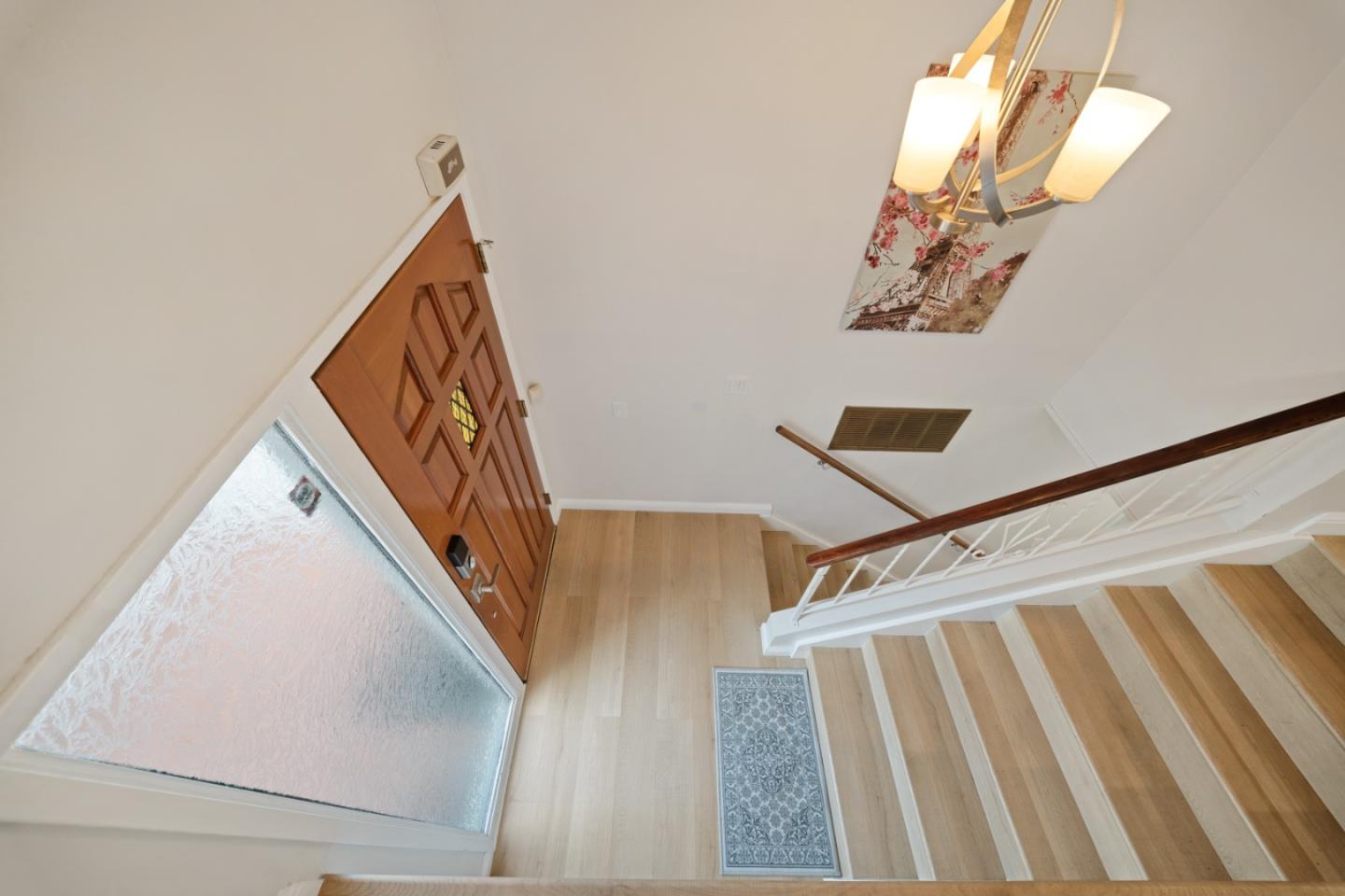 Detail Gallery Image 19 of 52 For 1331 Aspen Dr, Pacifica,  CA 94044 - 5 Beds | 3 Baths