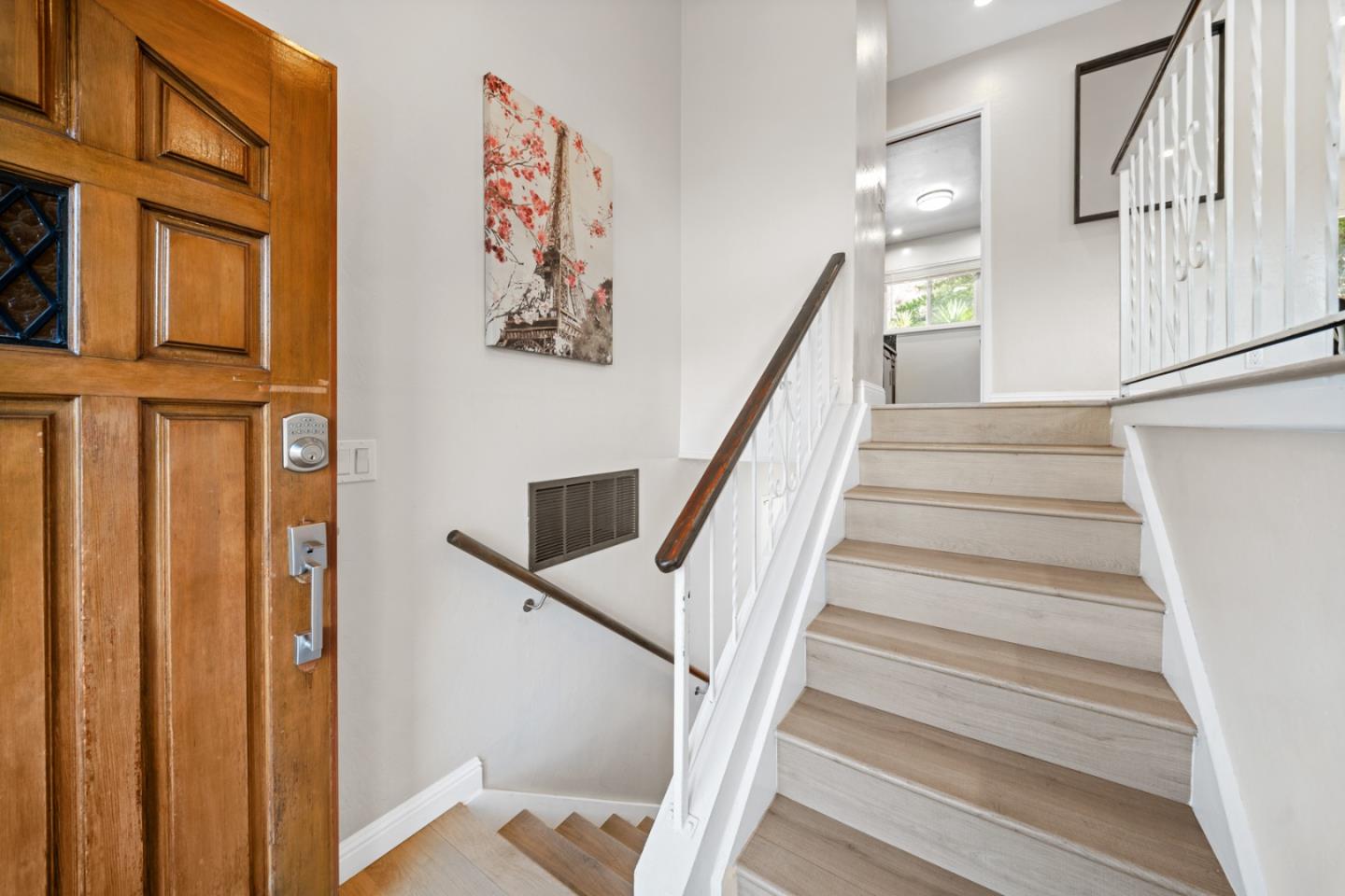 Detail Gallery Image 21 of 52 For 1331 Aspen Dr, Pacifica,  CA 94044 - 5 Beds | 3 Baths