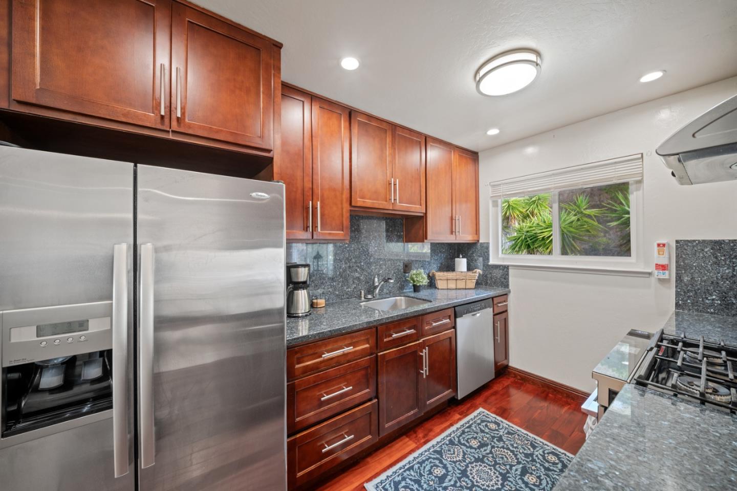 Detail Gallery Image 29 of 52 For 1331 Aspen Dr, Pacifica,  CA 94044 - 5 Beds | 3 Baths