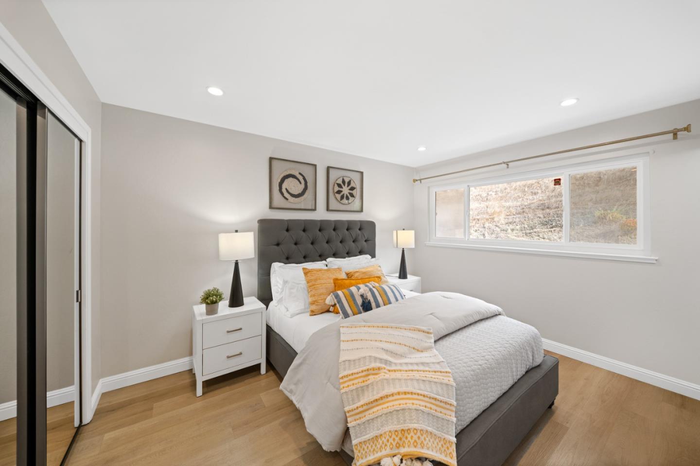 Detail Gallery Image 39 of 52 For 1331 Aspen Dr, Pacifica,  CA 94044 - 5 Beds | 3 Baths