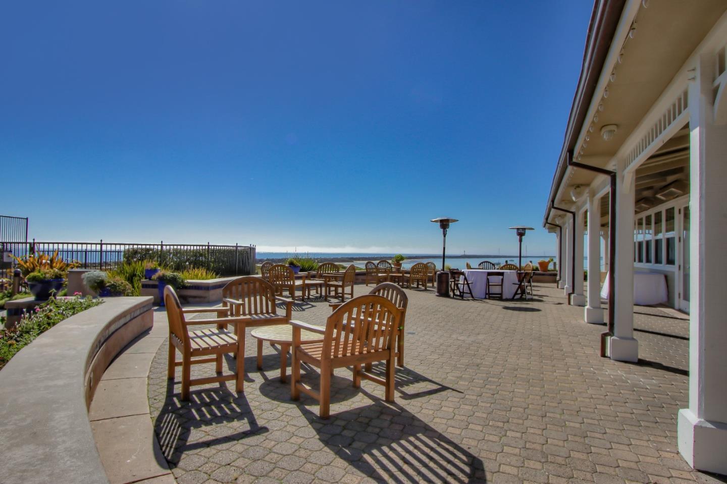 Detail Gallery Image 16 of 21 For 4100 Cabrillo Hwy #104,  Half Moon Bay,  CA 94019 - 1 Beds | 1 Baths