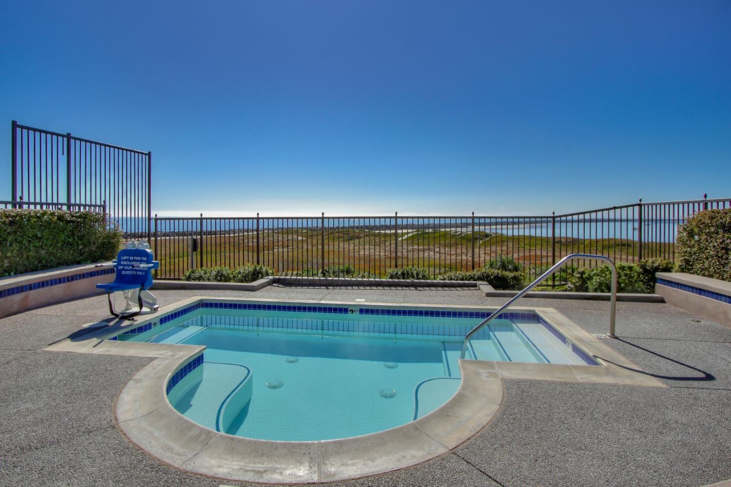 Detail Gallery Image 17 of 21 For 4100 Cabrillo Hwy #104,  Half Moon Bay,  CA 94019 - 1 Beds | 1 Baths