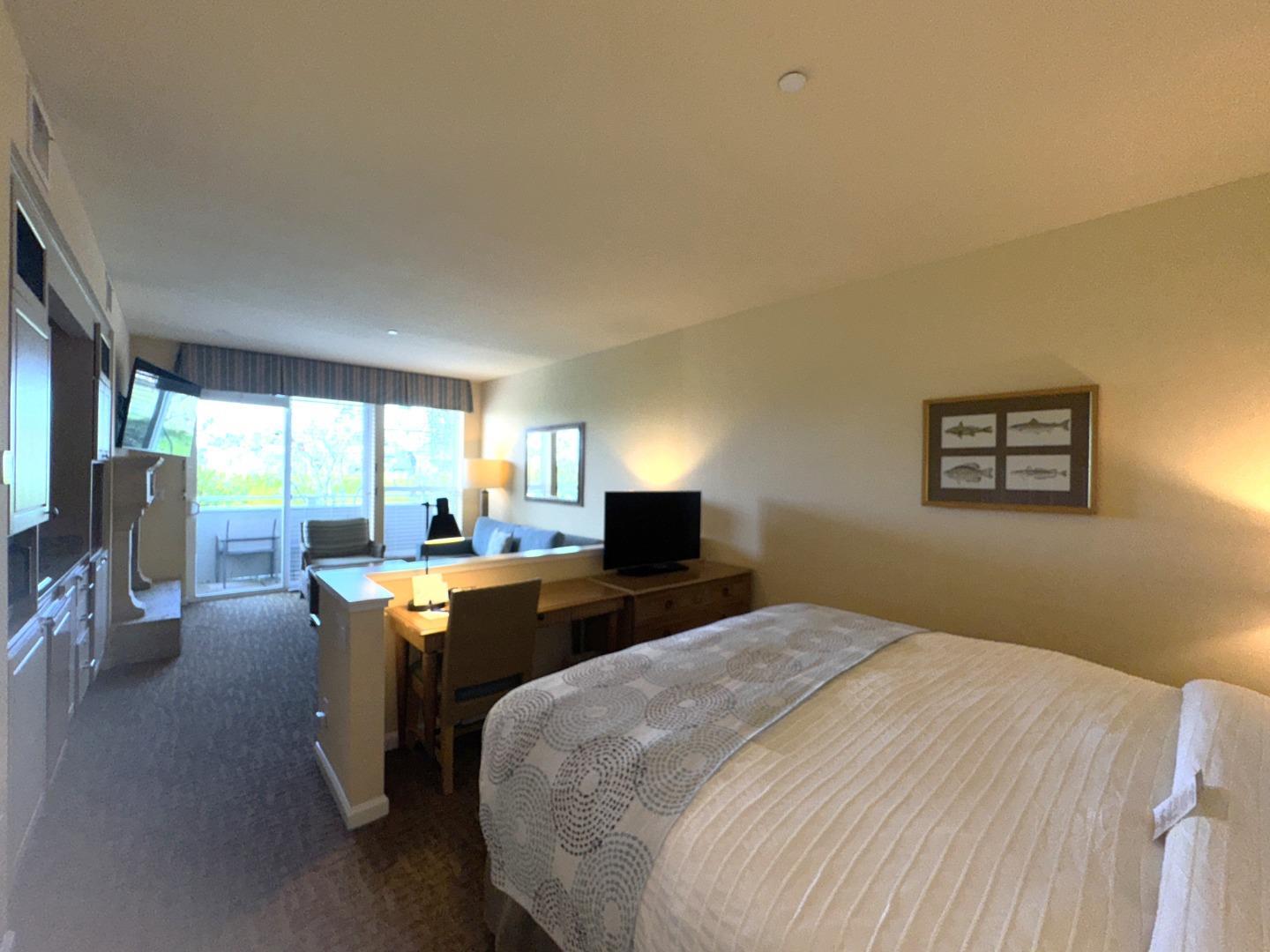 Detail Gallery Image 6 of 21 For 4100 Cabrillo Hwy #104,  Half Moon Bay,  CA 94019 - 1 Beds | 1 Baths