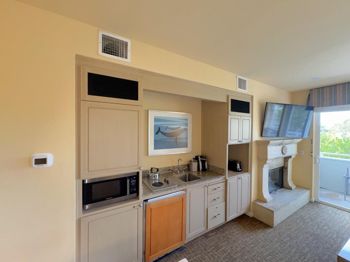 Detail Gallery Image 8 of 21 For 4100 Cabrillo Hwy #104,  Half Moon Bay,  CA 94019 - 1 Beds | 1 Baths