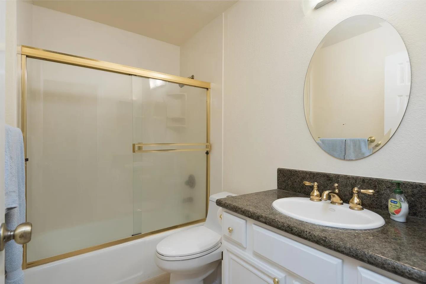 Detail Gallery Image 12 of 17 For 112 Madison Ave #108,  San Mateo,  CA 94402 - 2 Beds | 2 Baths