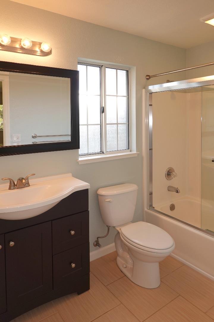Detail Gallery Image 21 of 22 For 1013 Woodside Rd, Redwood City,  CA 94061 - 3 Beds | 2/1 Baths