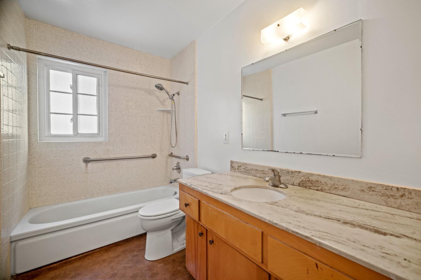 Detail Gallery Image 7 of 16 For 977 Trinity Ave, Seaside,  CA 93955 - 3 Beds | 1 Baths
