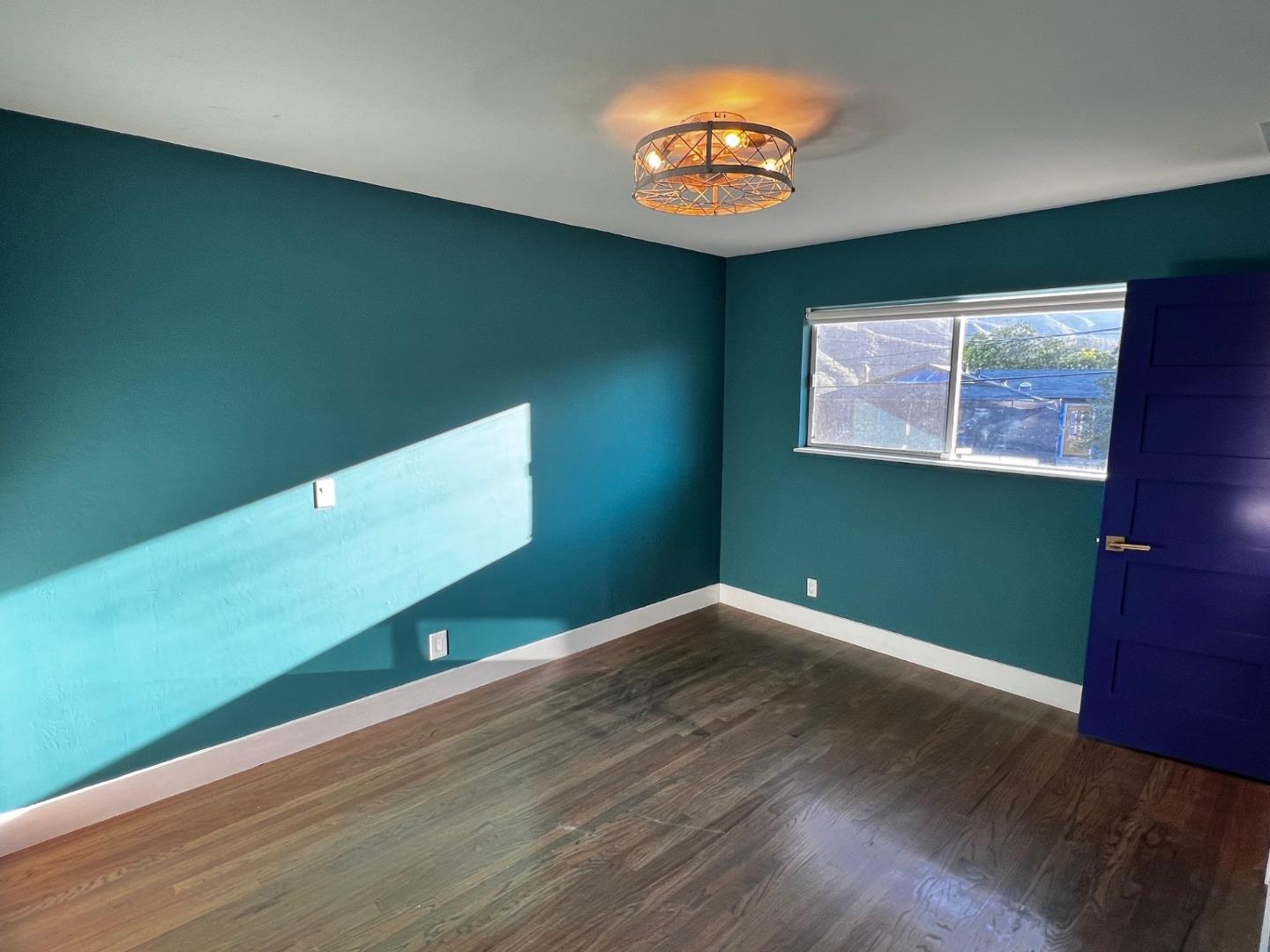 Detail Gallery Image 12 of 39 For 1157 Manzanita Dr, Pacifica,  CA 94044 - 4 Beds | 4 Baths