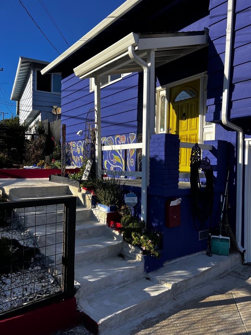 Detail Gallery Image 2 of 39 For 1157 Manzanita Dr, Pacifica,  CA 94044 - 4 Beds | 4 Baths