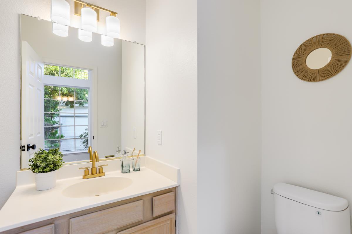 Detail Gallery Image 16 of 34 For 2360 De Varona Pl, Santa Clara,  CA 95050 - 4 Beds | 3 Baths