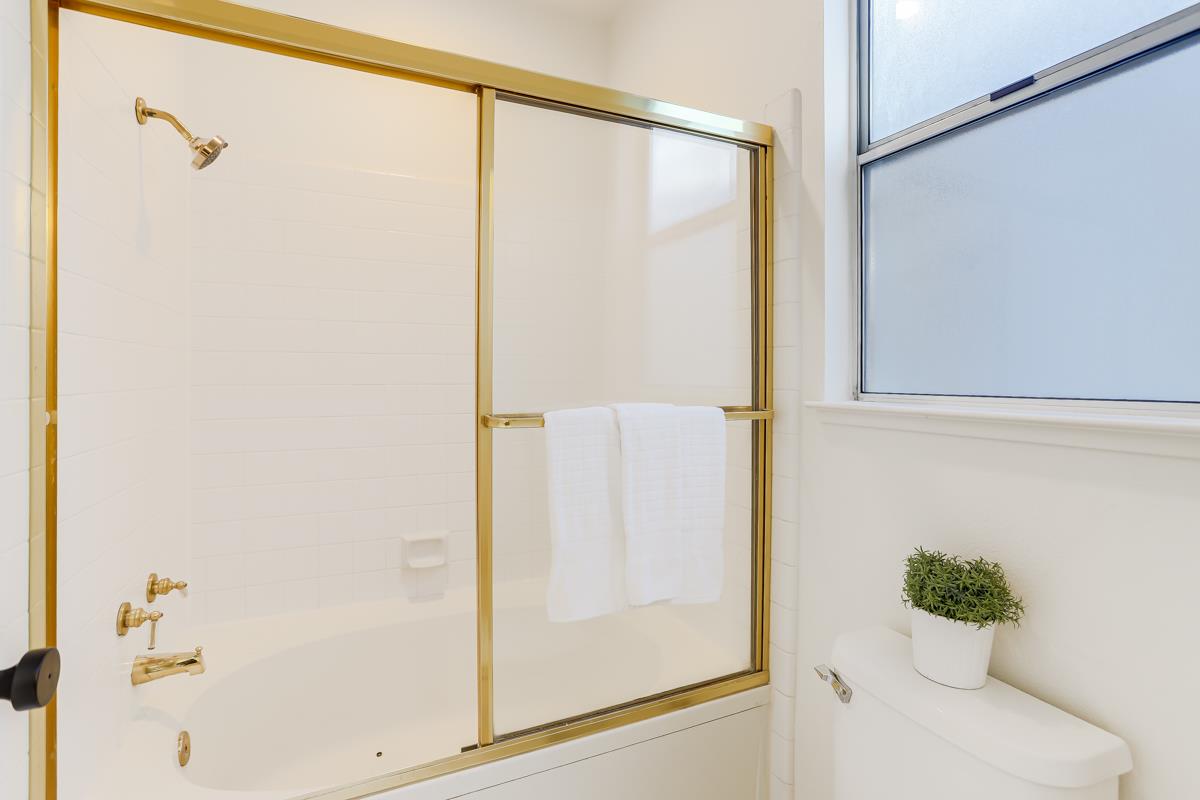 Detail Gallery Image 22 of 34 For 2360 De Varona Pl, Santa Clara,  CA 95050 - 4 Beds | 3 Baths