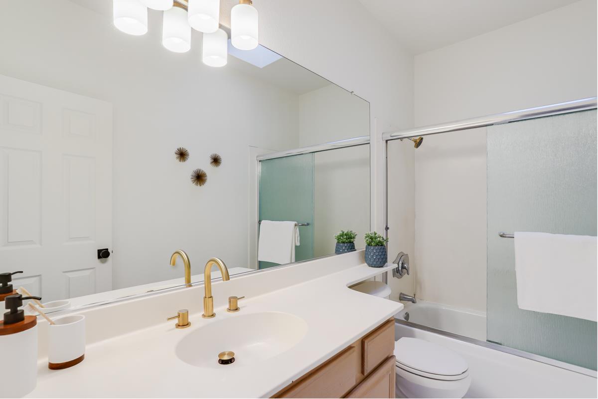 Detail Gallery Image 26 of 34 For 2360 De Varona Pl, Santa Clara,  CA 95050 - 4 Beds | 3 Baths