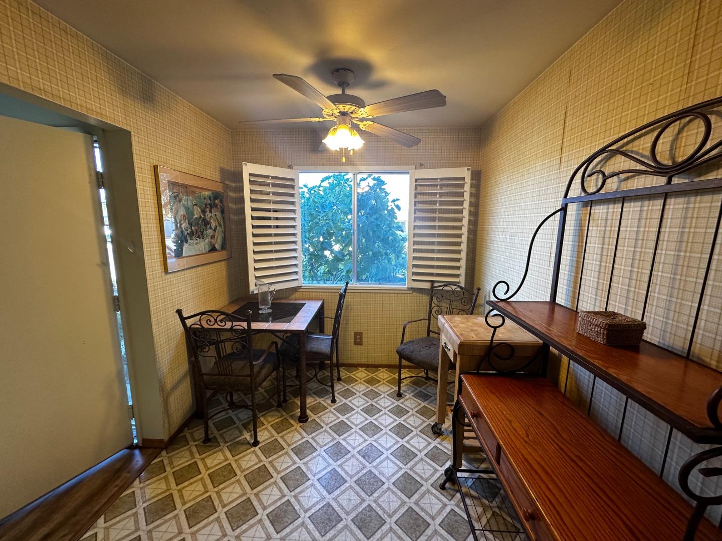 Detail Gallery Image 4 of 21 For 563 Argos Cir, Watsonville,  CA 95076 - 2 Beds | 1 Baths