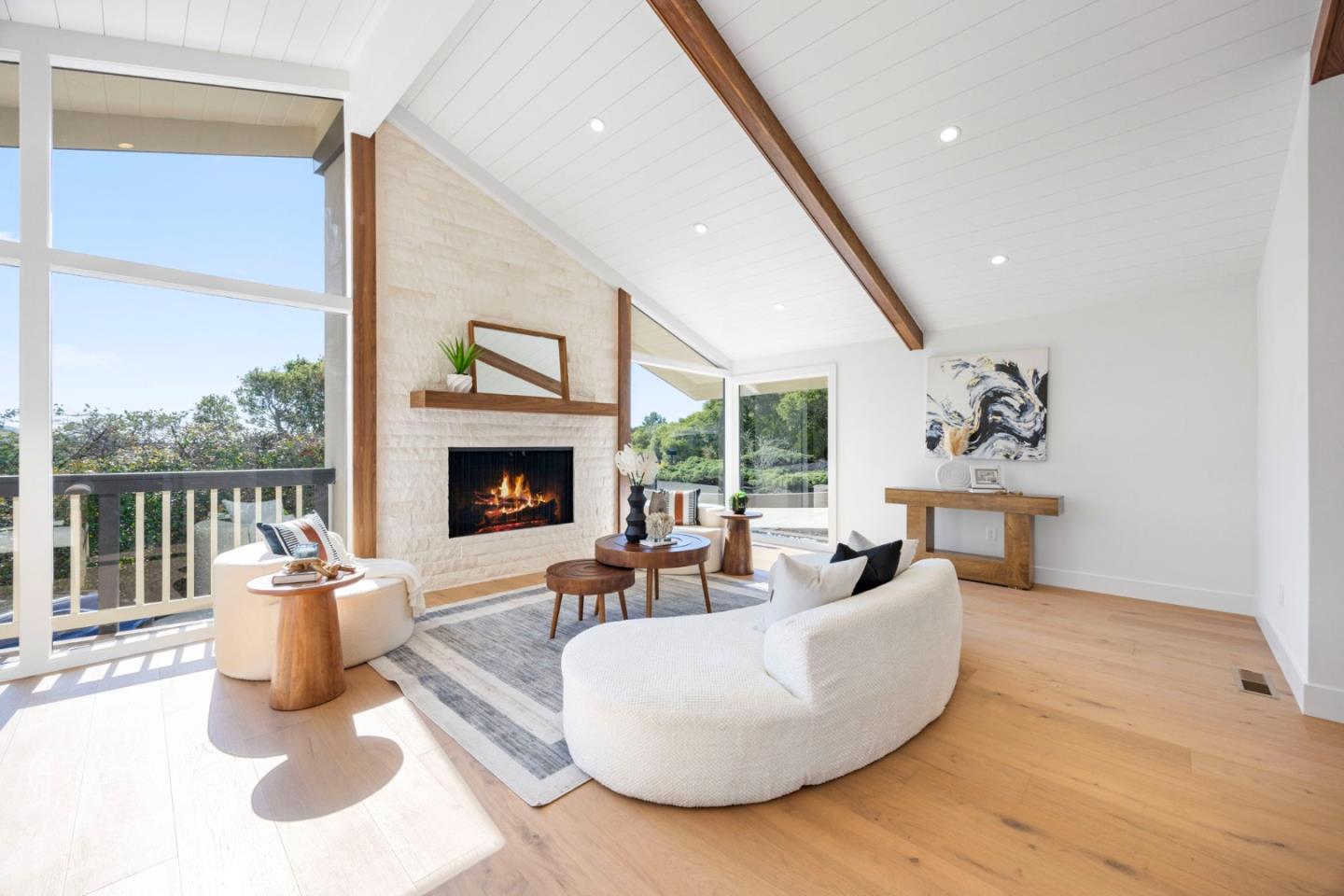 Detail Gallery Image 11 of 59 For 25805 Carmel Knolls, Carmel,  CA 93923 - 4 Beds | 2/1 Baths