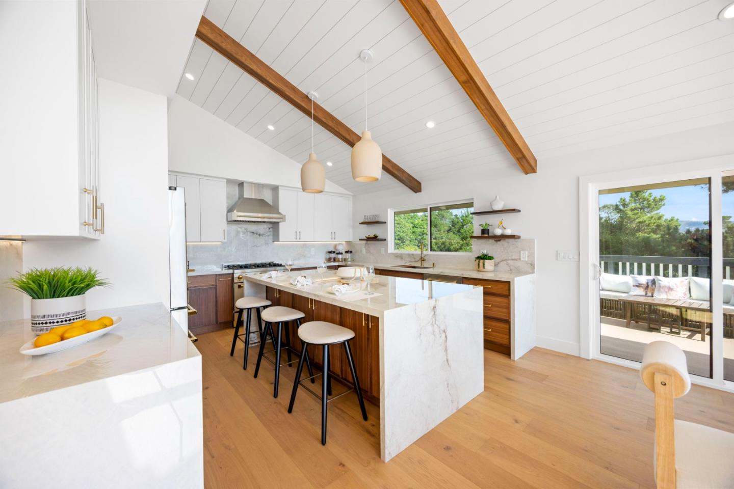 Detail Gallery Image 16 of 59 For 25805 Carmel Knolls, Carmel,  CA 93923 - 4 Beds | 2/1 Baths