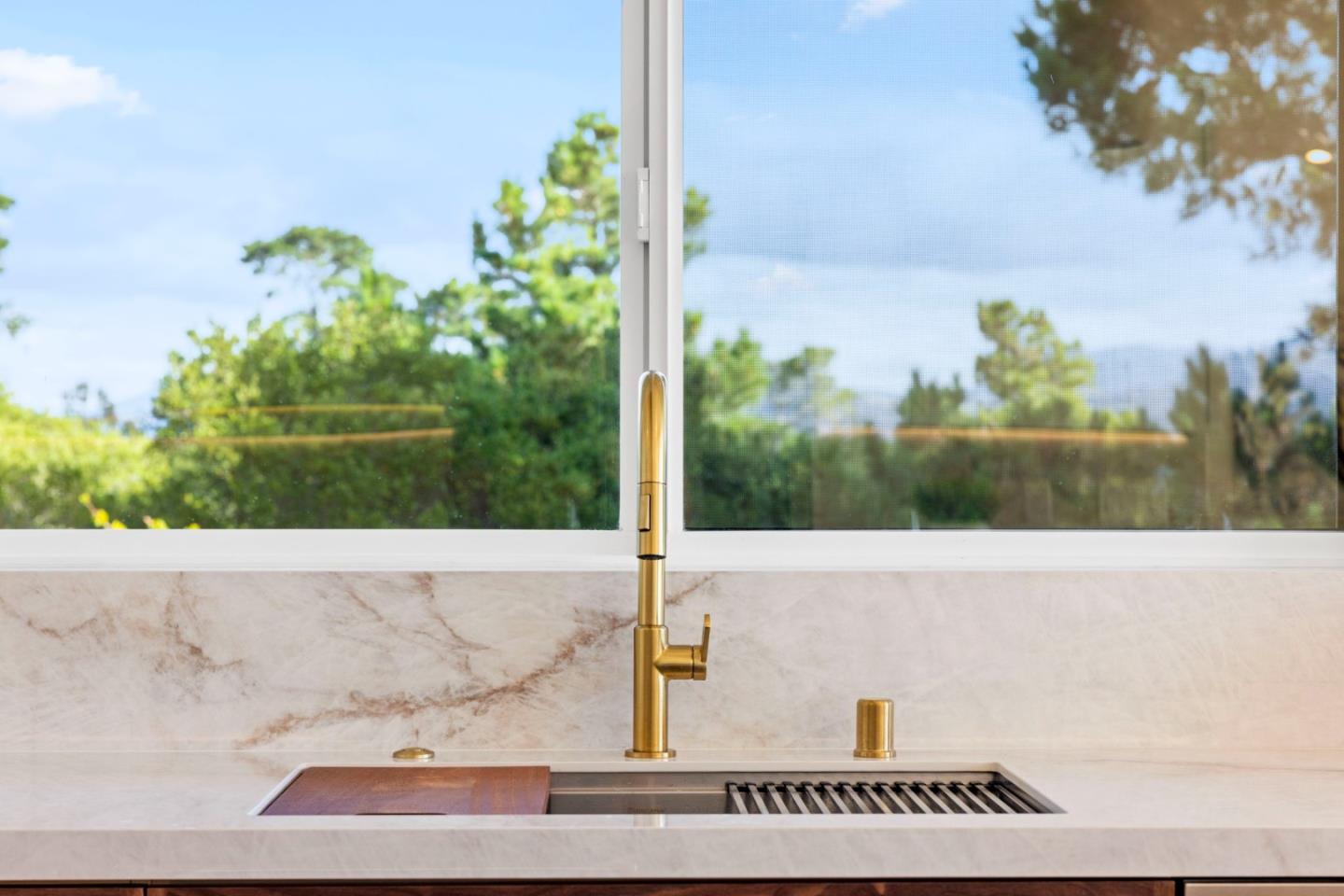 Detail Gallery Image 19 of 59 For 25805 Carmel Knolls, Carmel,  CA 93923 - 4 Beds | 2/1 Baths