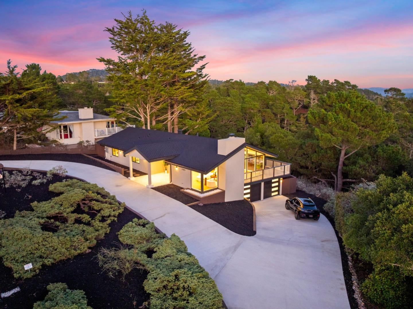 Detail Gallery Image 2 of 59 For 25805 Carmel Knolls, Carmel,  CA 93923 - 4 Beds | 2/1 Baths