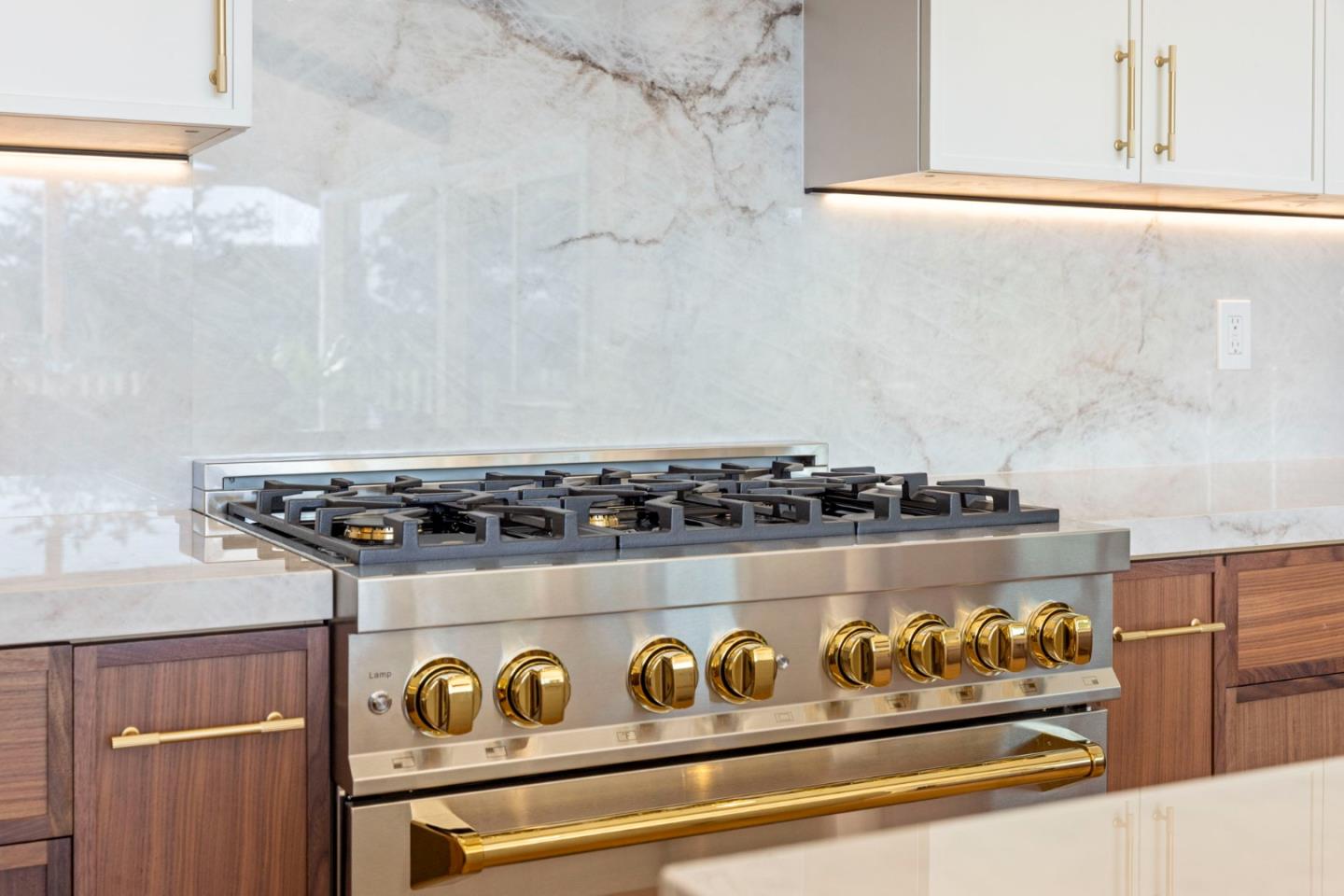 Detail Gallery Image 21 of 59 For 25805 Carmel Knolls, Carmel,  CA 93923 - 4 Beds | 2/1 Baths