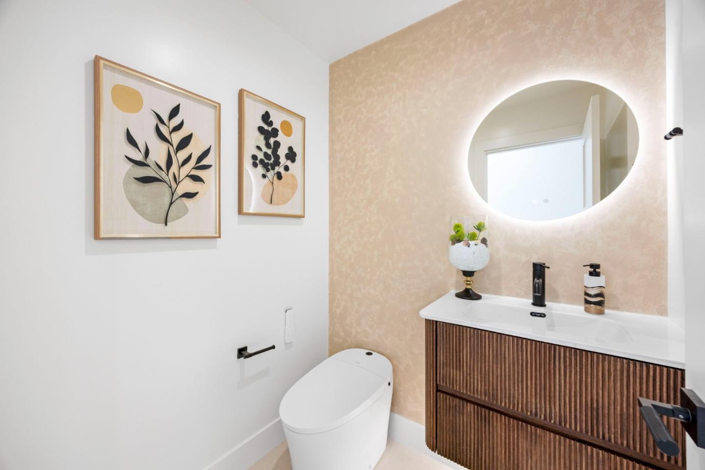 Detail Gallery Image 24 of 59 For 25805 Carmel Knolls, Carmel,  CA 93923 - 4 Beds | 2/1 Baths